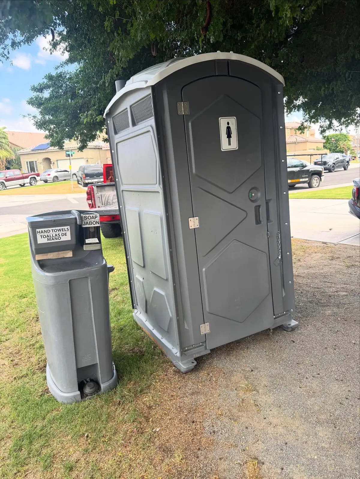 Wheelchair-accessible unit